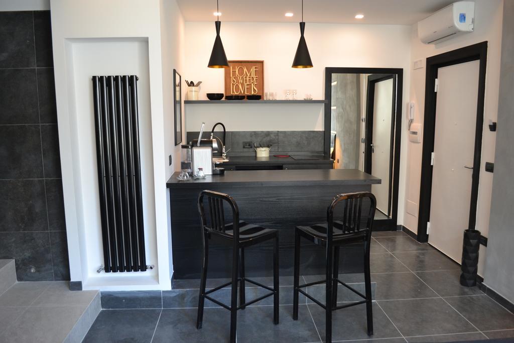 Muni Boutique Flat By Babylon Stay Naples Exterior photo